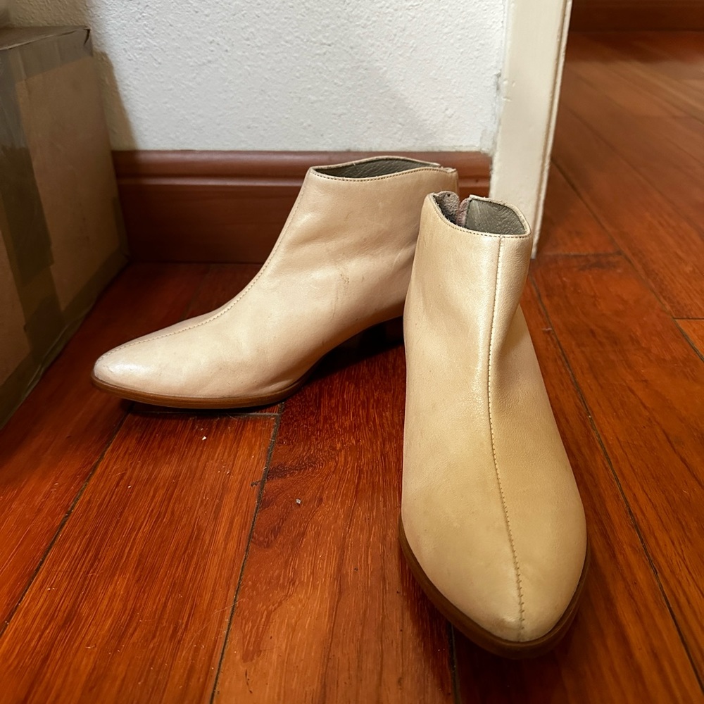 Good Condition Matisse Nude Booties